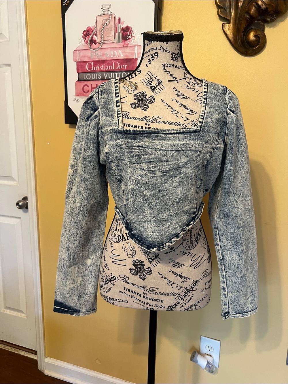 Thrill Light Blue denim super stretch Acid Wash Square Neck Top Sz XL